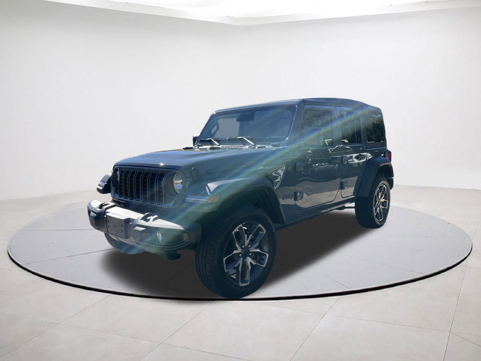 2025 Jeep Wrangler 4xe Sport S photo 2