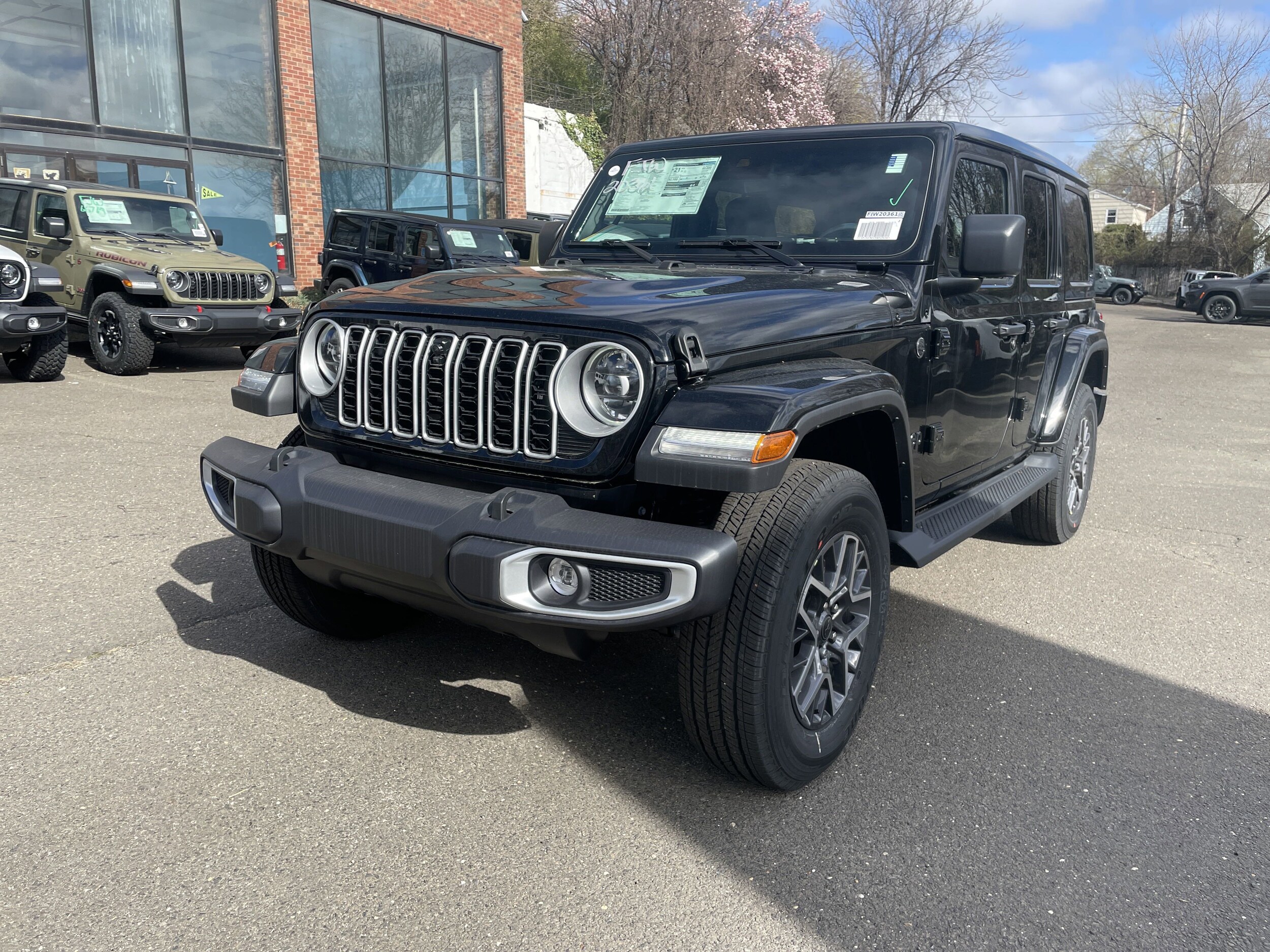 2025 Jeep Wrangler Sahara photo 3