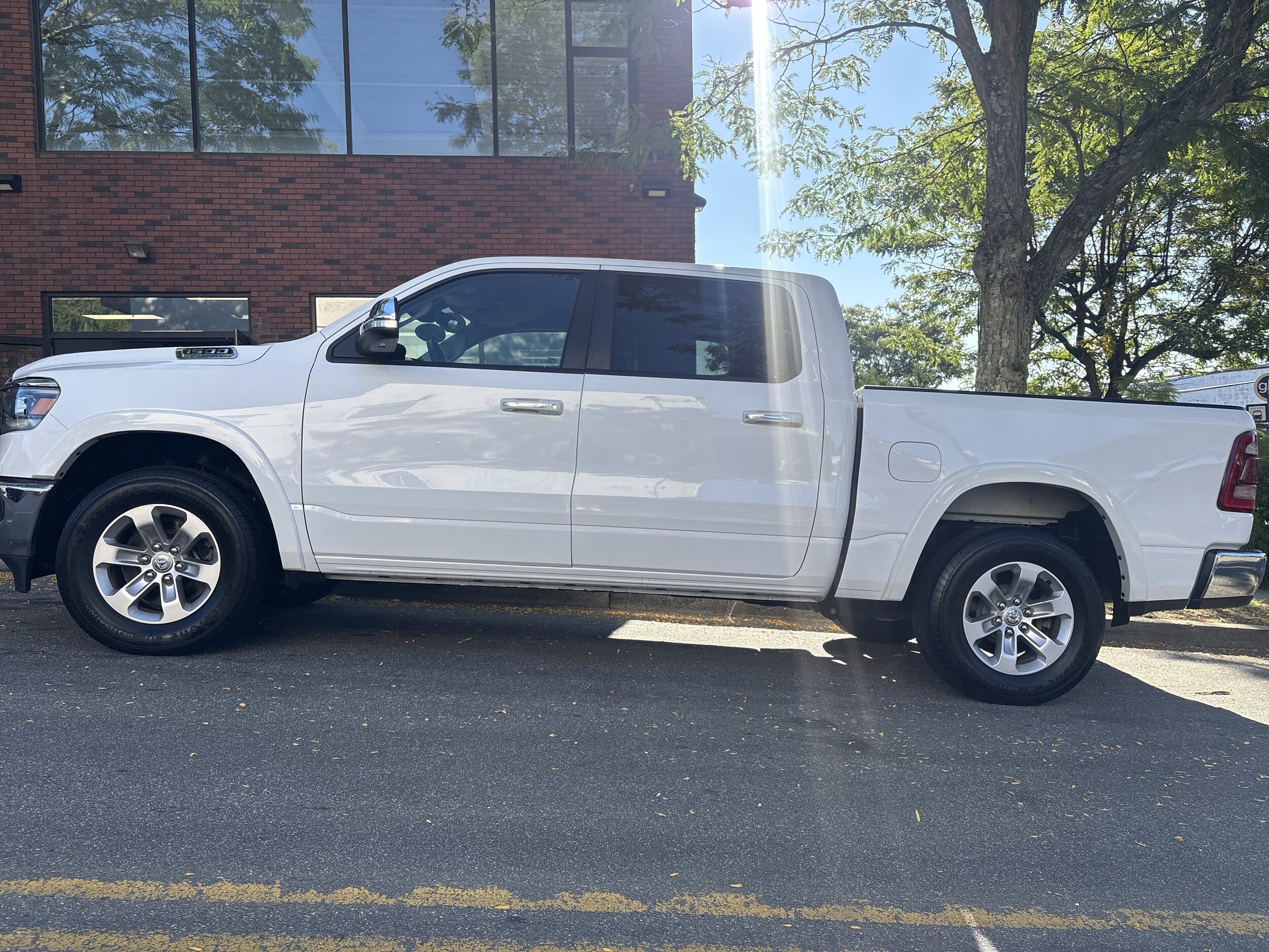 2022 Ram 1500 Laramie photo 2