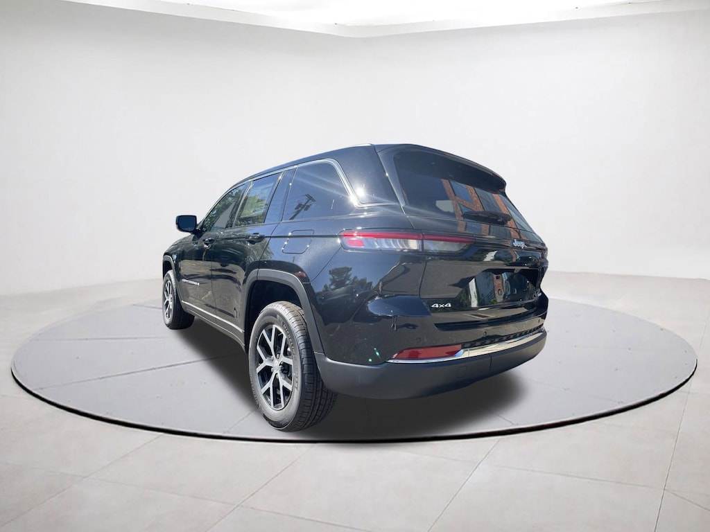 New 2025 Jeep Grand Cherokee Limited Sport Utility