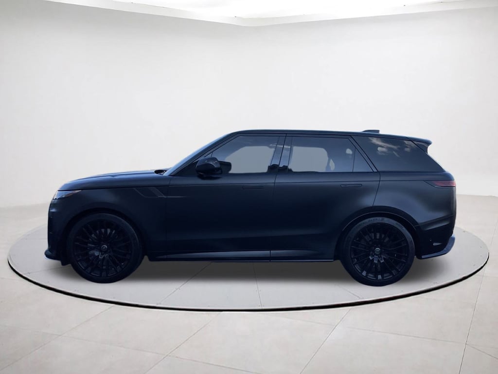 Used 2024 Land Rover Range Rover Sport SV