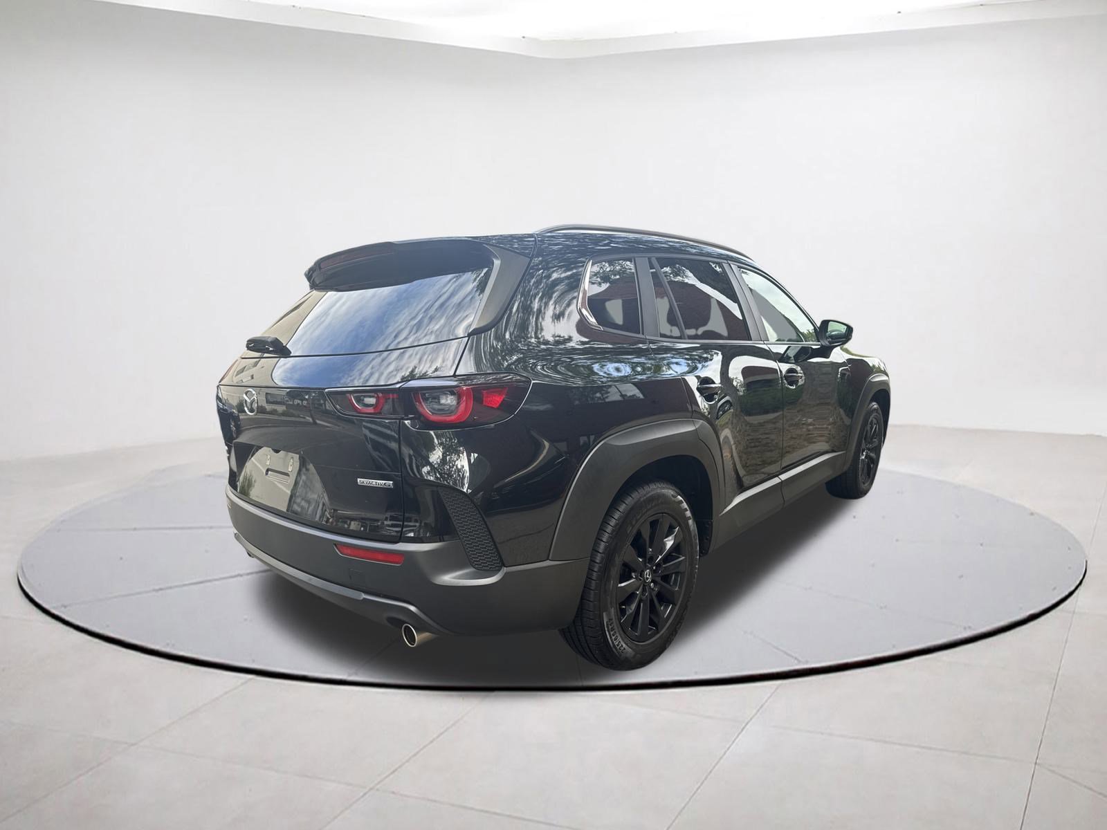 2023 Mazda CX-50 2.5 Preferred Plus photo 3