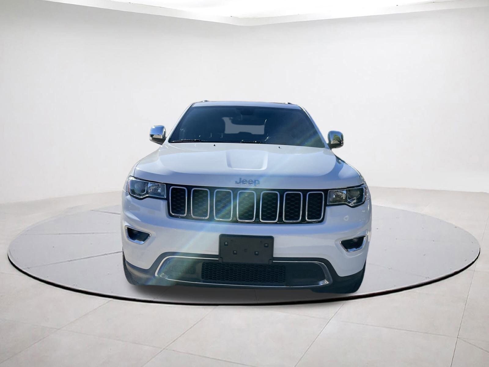 2021 Jeep Grand Cherokee Limited photo 2