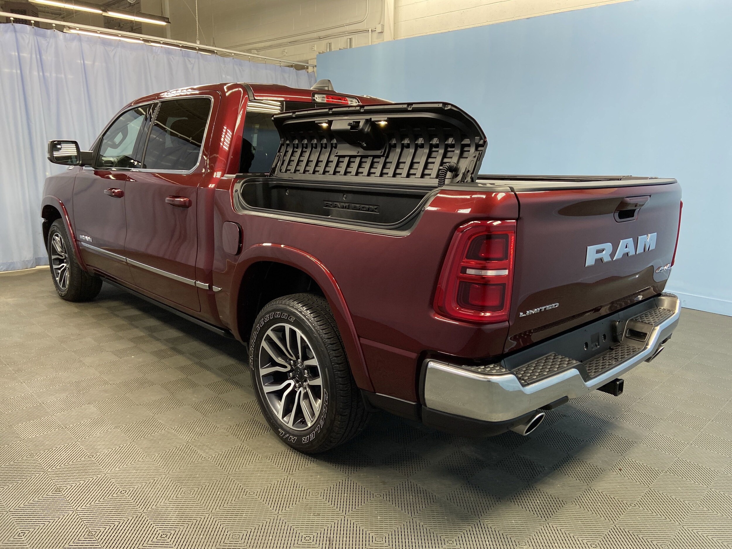 2025 Ram 1500 Limited photo 4