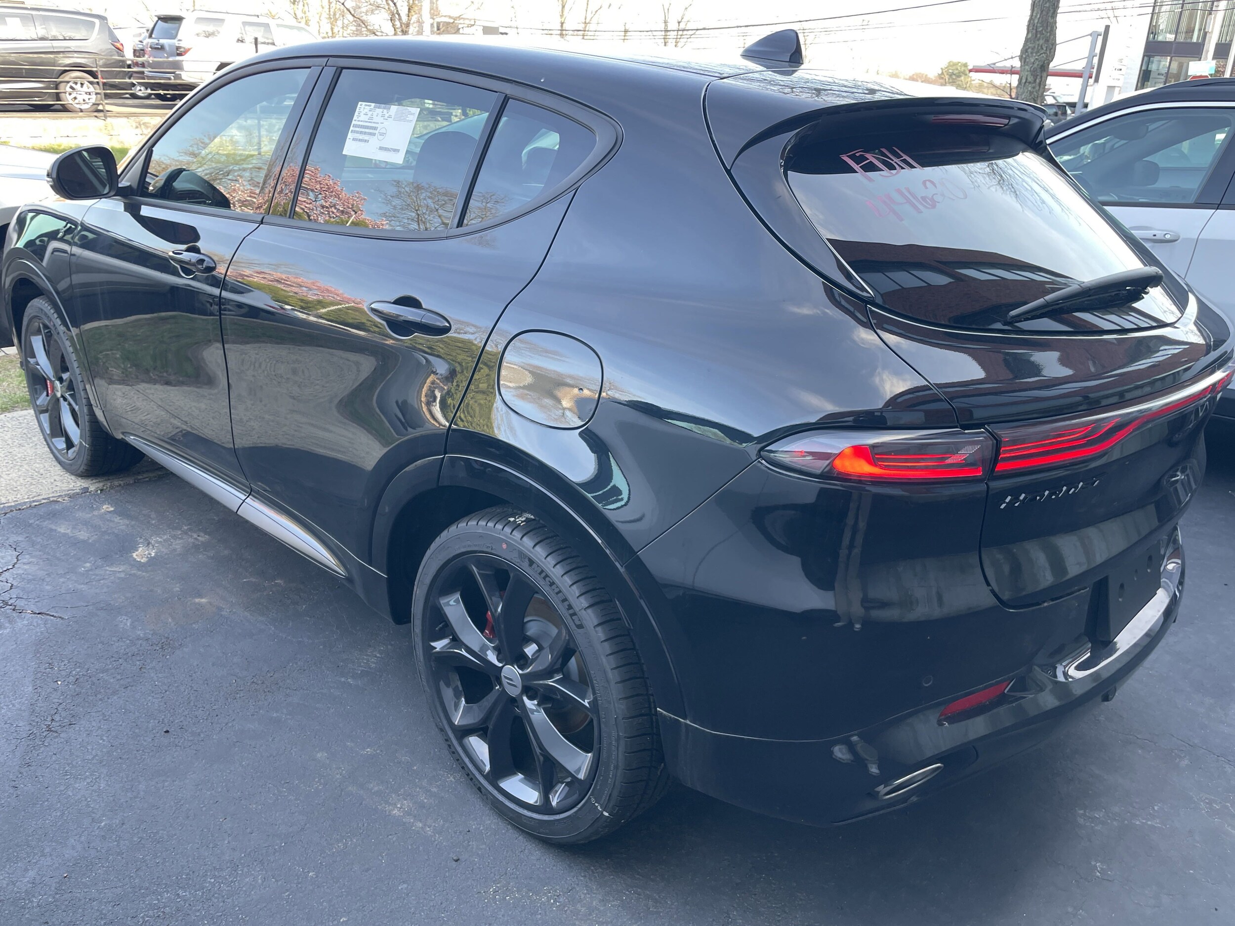 2025 Dodge Hornet R/T photo 4