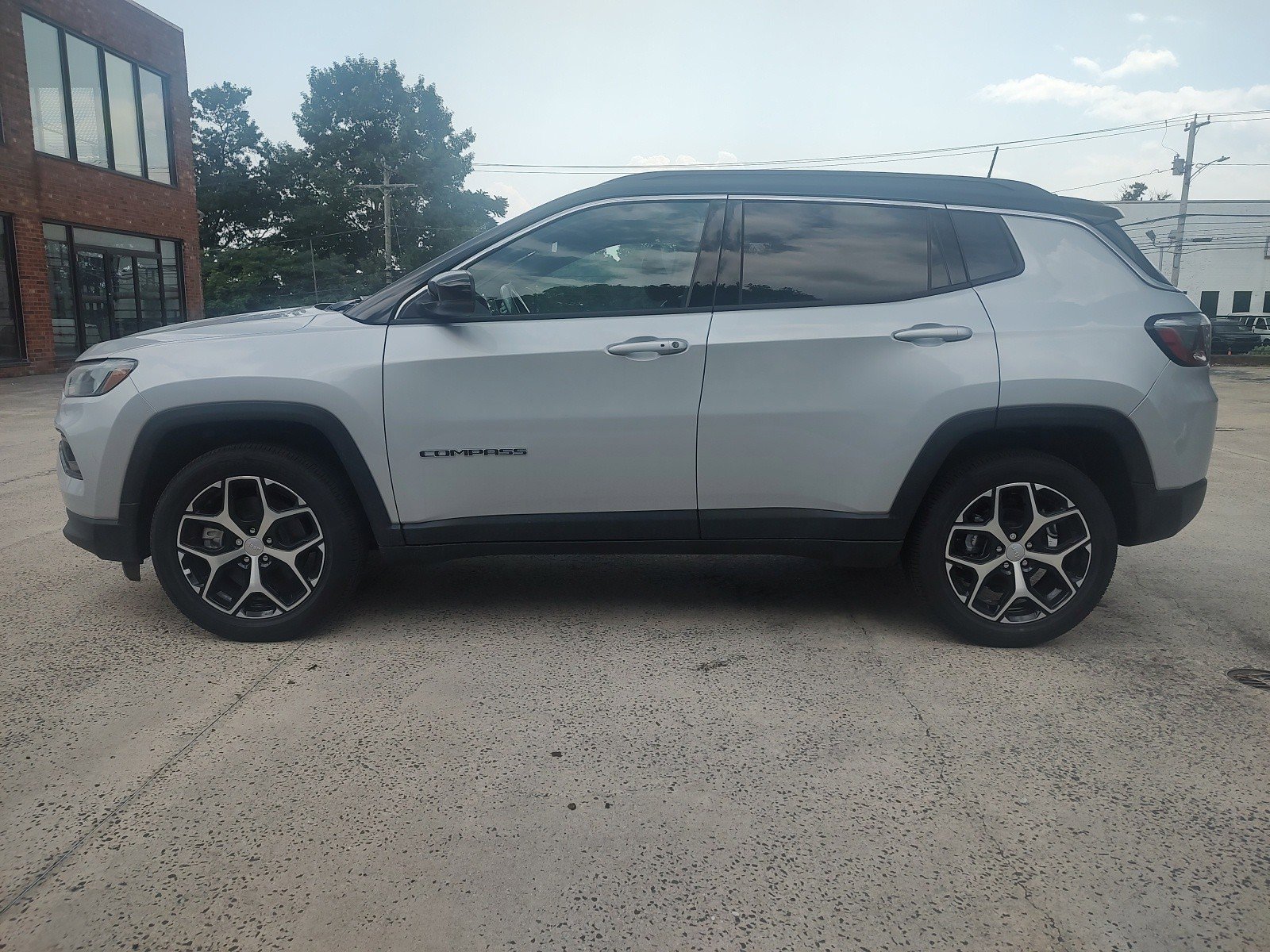 2024 Jeep Compass Limited photo 4