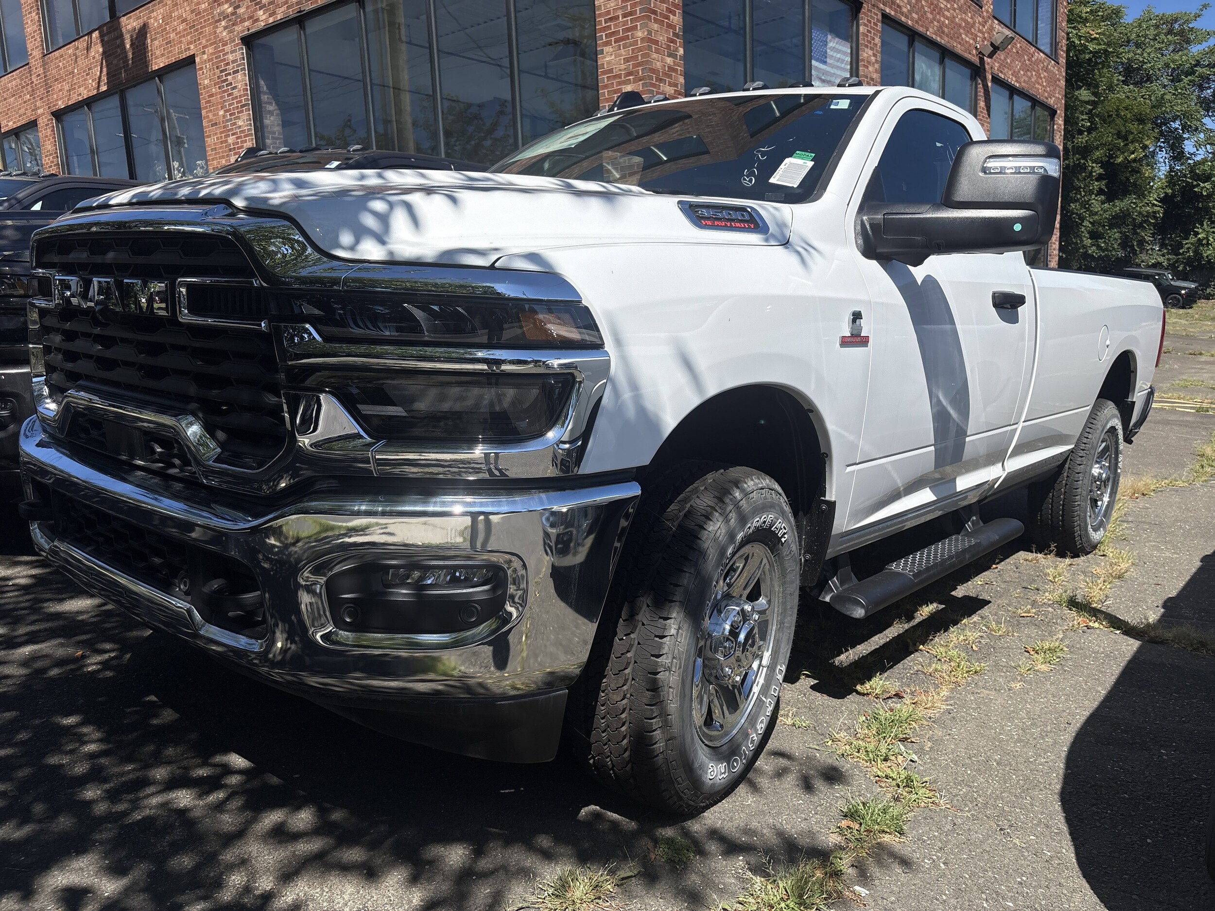 2025 Ram 3500 Tradesman photo 3