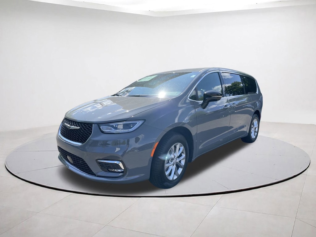 New 2025 Chrysler Pacifica Select Passenger Van