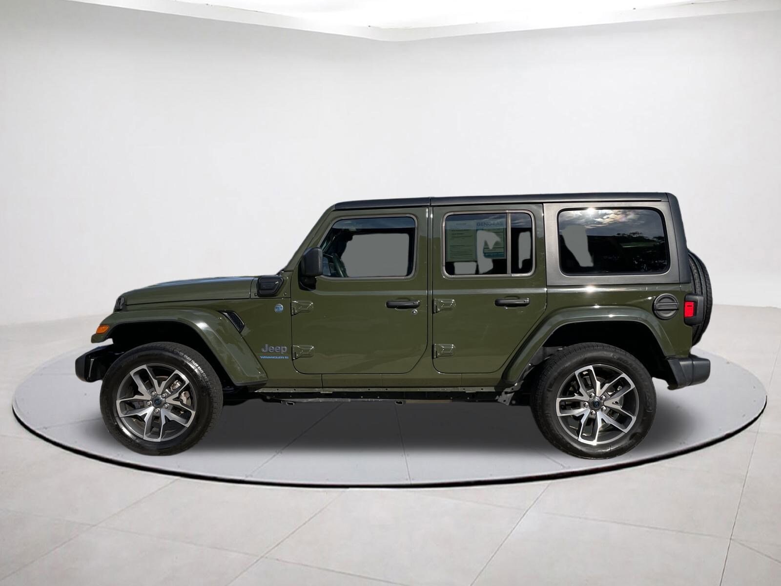 2024 Jeep Wrangler 4xe Sport S photo 3