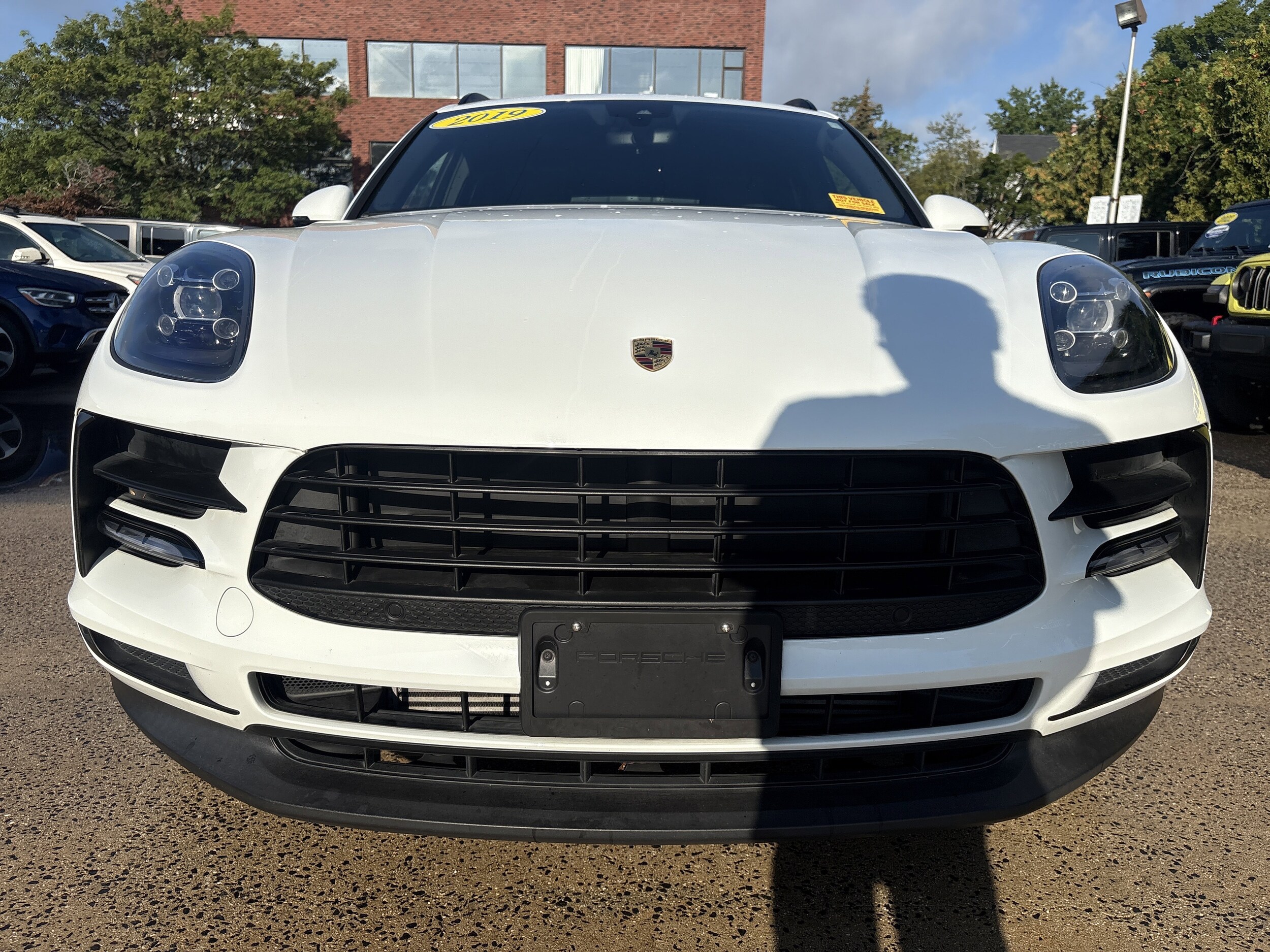 2019 Porsche Macan S photo 2