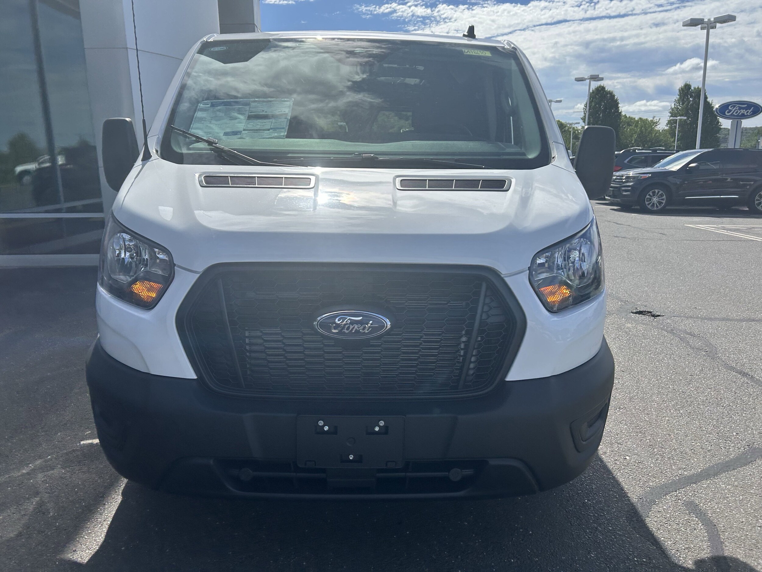 2025 Ford Transit photo 3