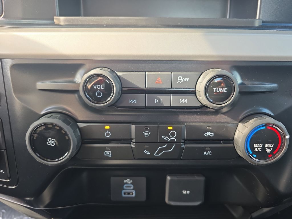 2026 Ford F-350 Super Duty XL - Photo 37