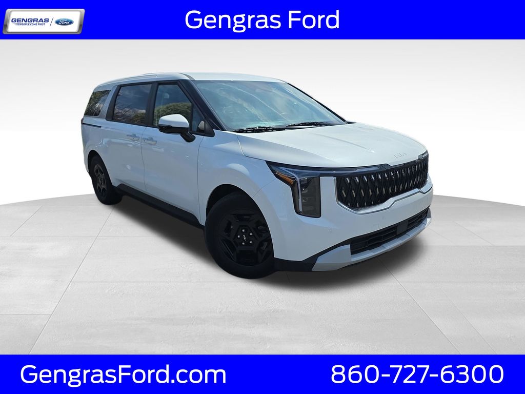 2025 Kia Sedona LXS's photo
