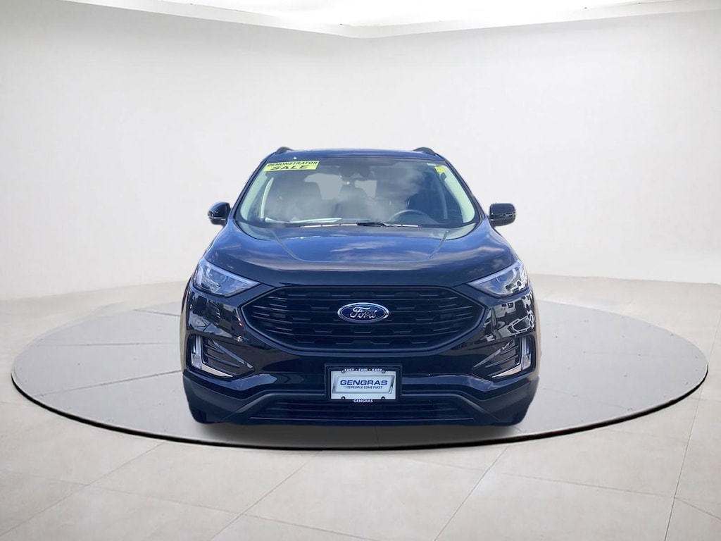 New 2022 Ford Edge SEL SUV