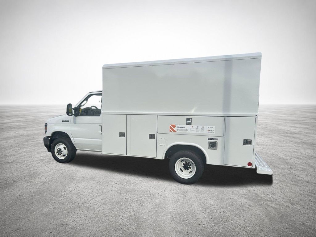 2026 Ford E-Series Cutaway Base - Photo 8
