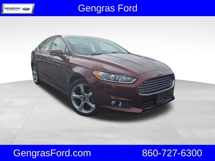 2015 Ford Fusion SE Sedan