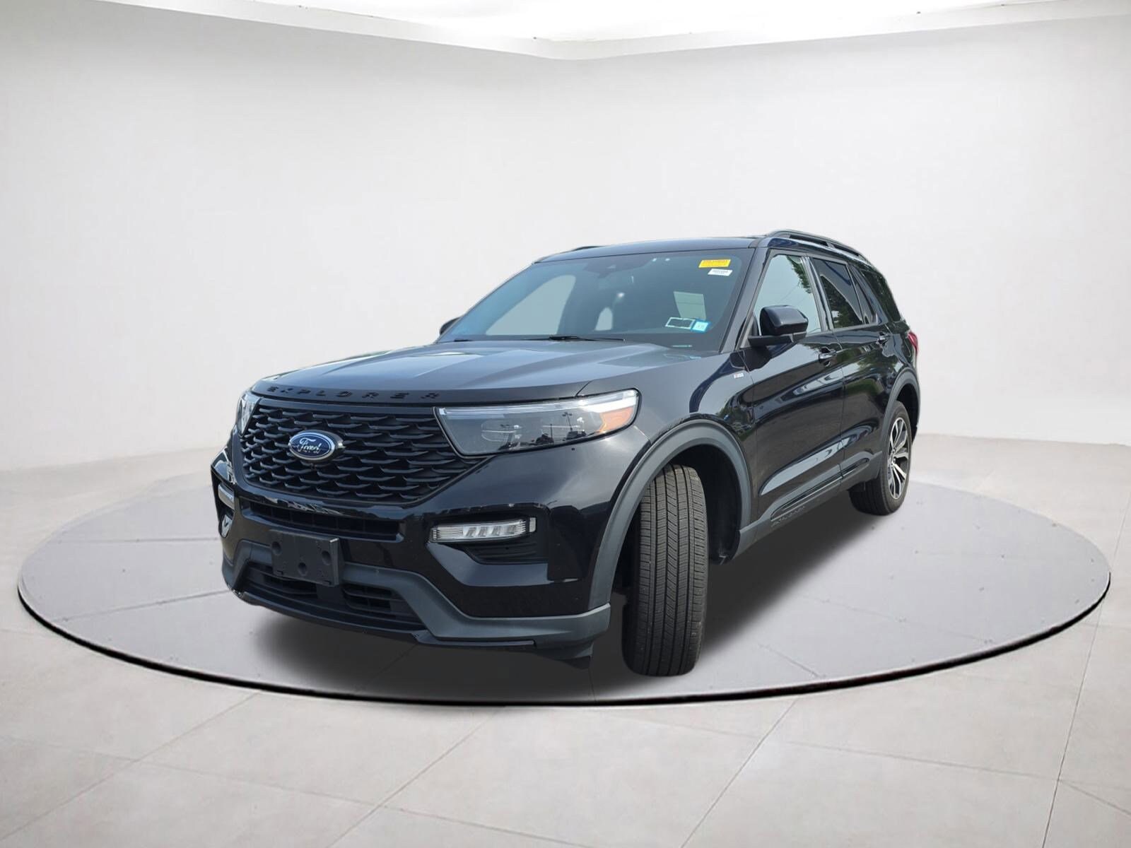 2022 Ford Explorer ST-Line photo 3