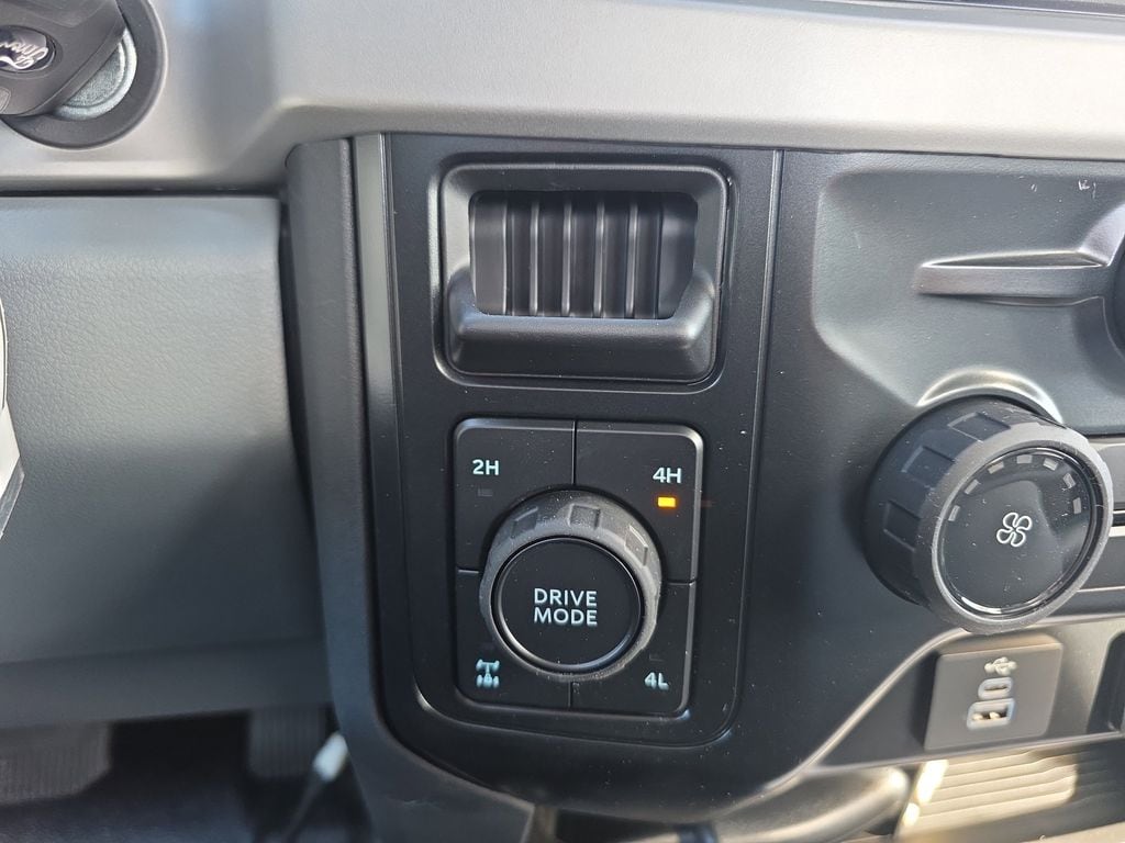 2026 Ford F-350 Super Duty XL - Photo 28