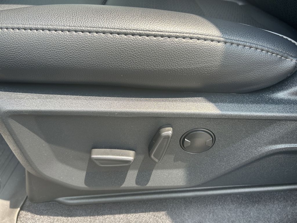 2025 Ford F-150 Lariat - Photo 29