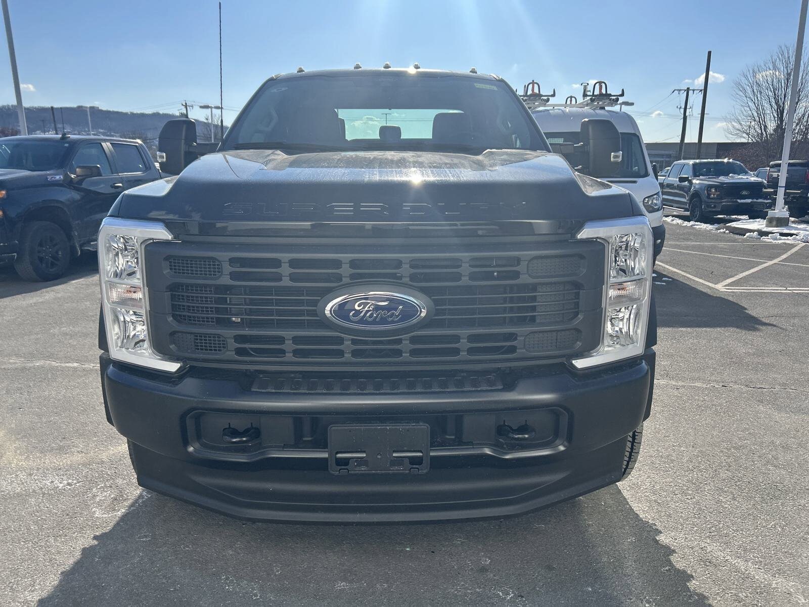 2025 Ford F-450 XL photo 2
