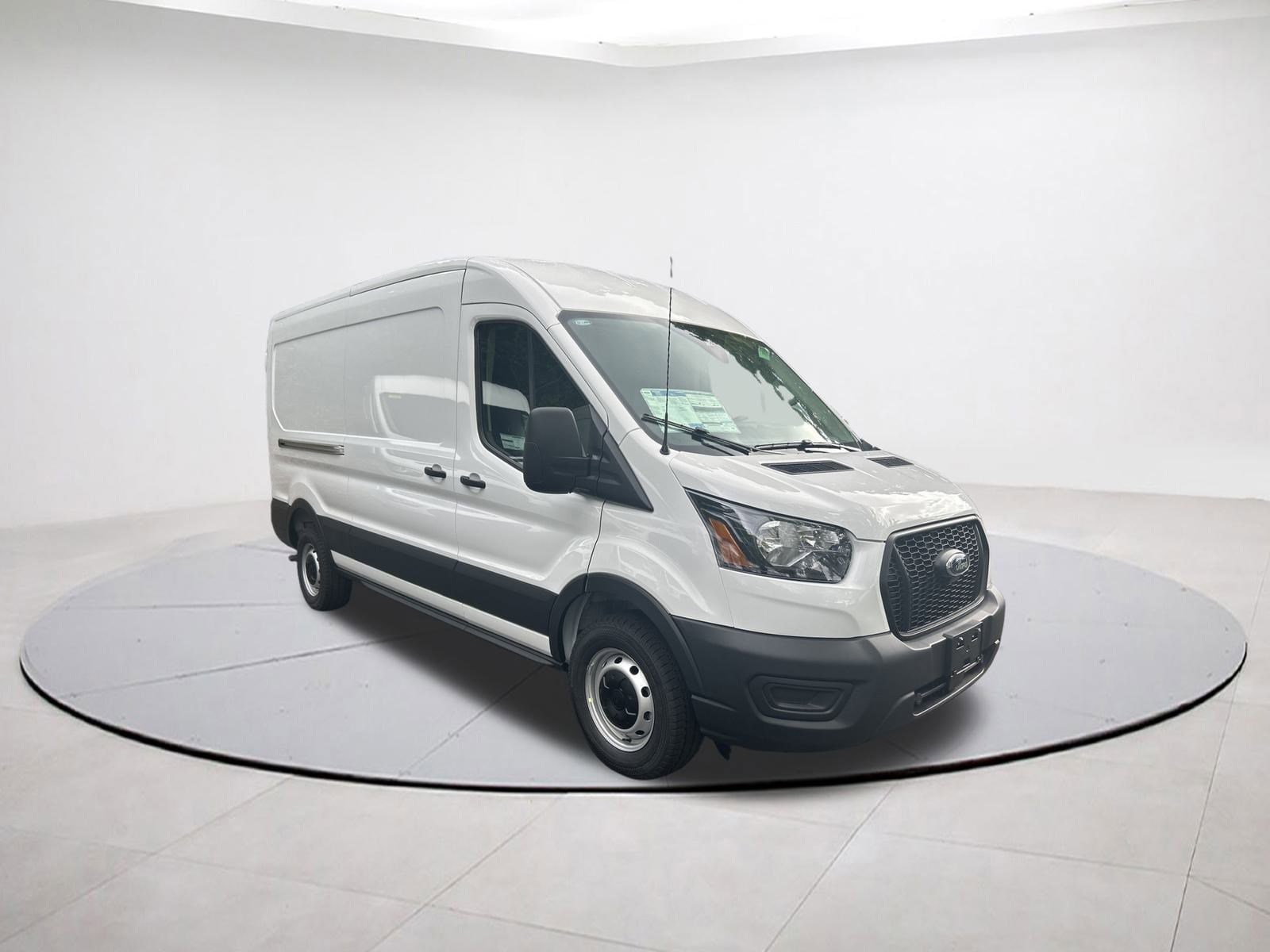 2025 Ford Transit Van Base's photo