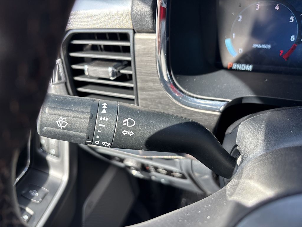 2025 Ford F-150 Lariat - Photo 10