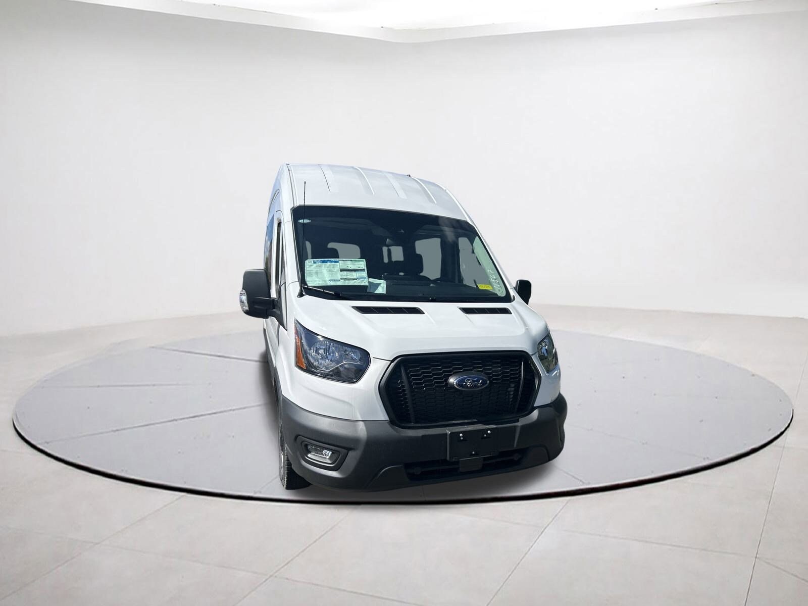 2024 Ford Transit photo 2