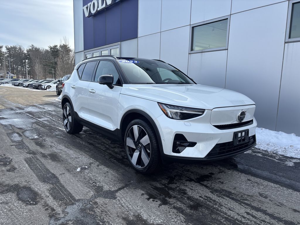 2023 Volvo XC40 Ultimate
