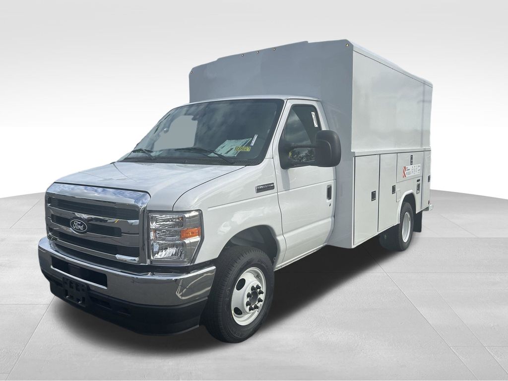 2026 Ford E-Series Cutaway Base - Photo 39