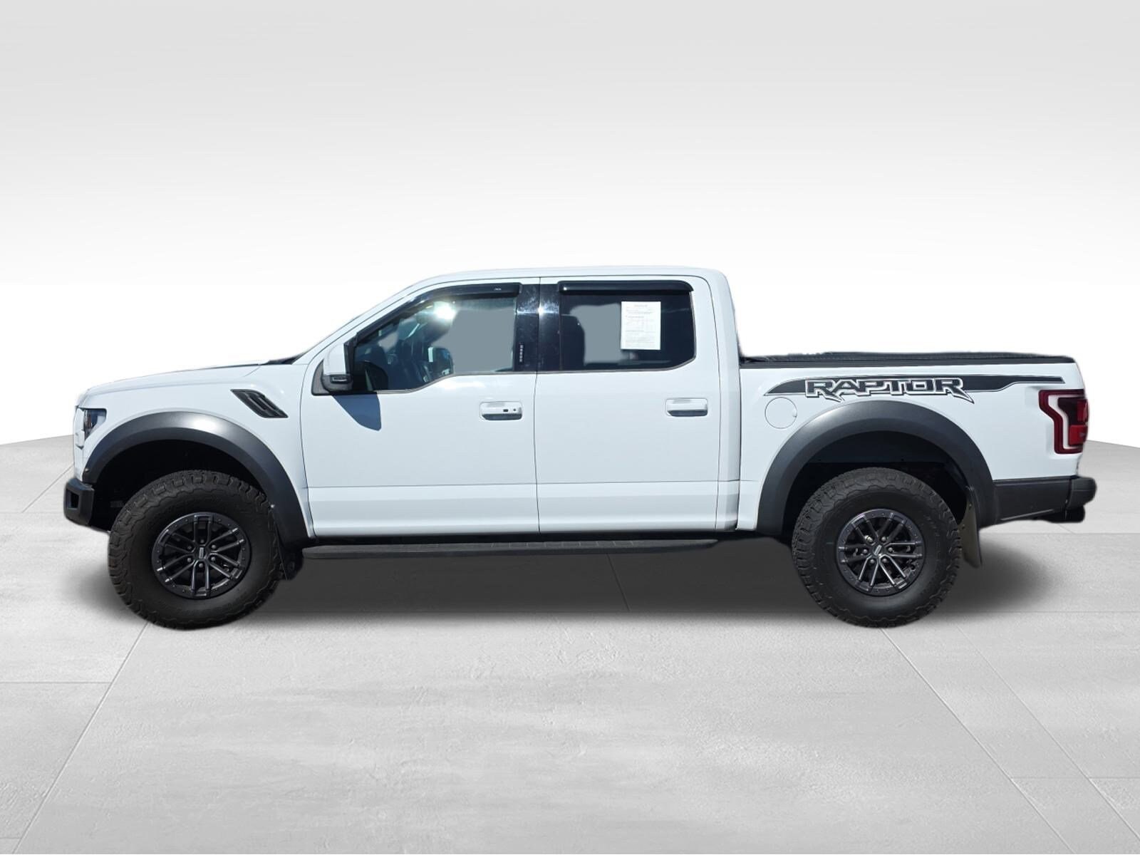 2020 Ford F-150 Raptor photo 3