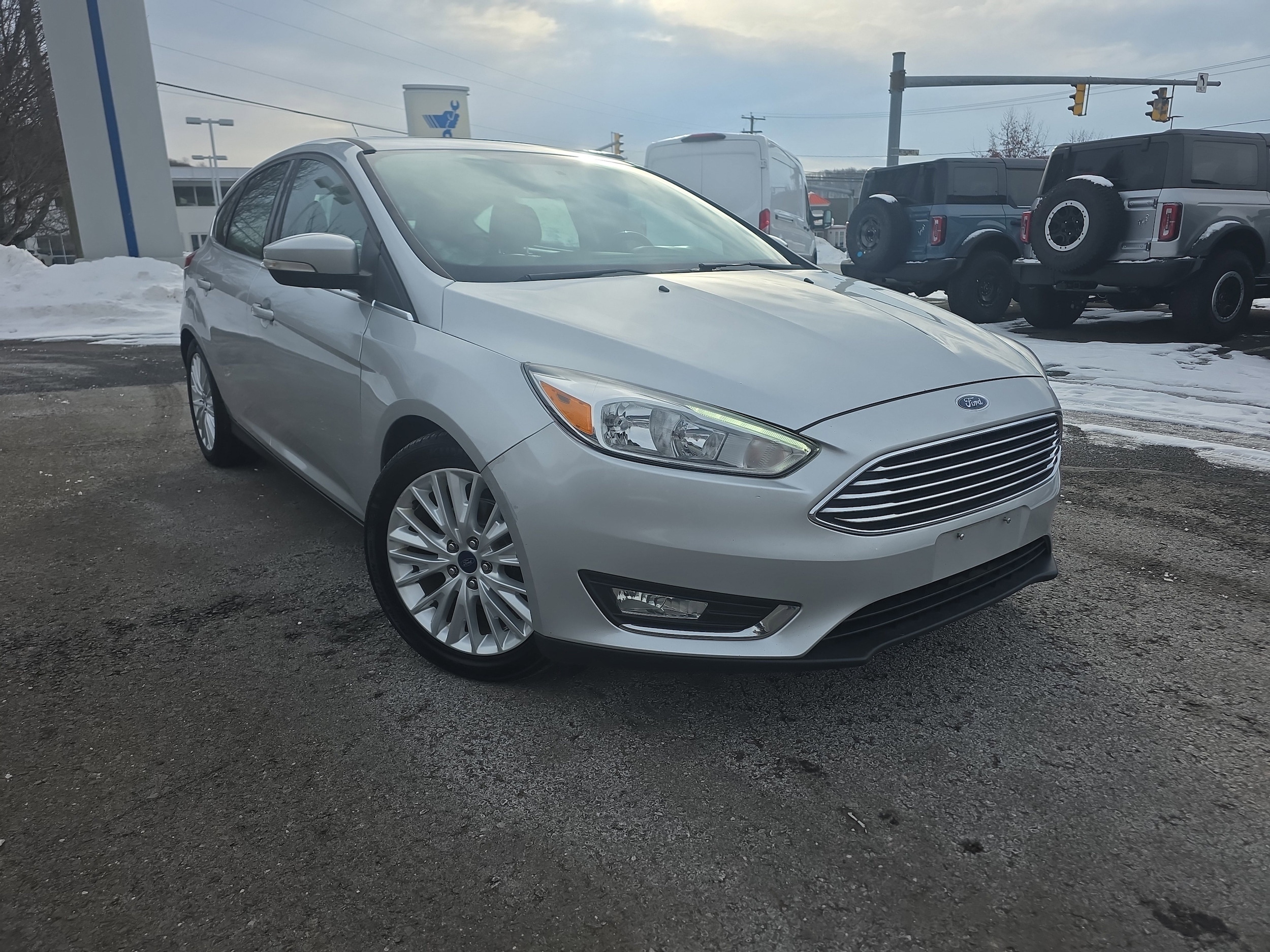 2018 Ford Focus Titanium's photo
