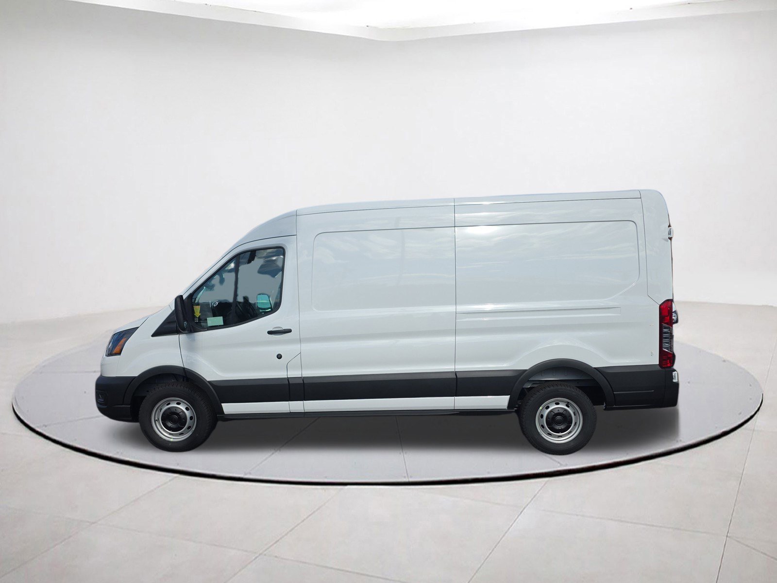 2025 Ford Transit photo 2
