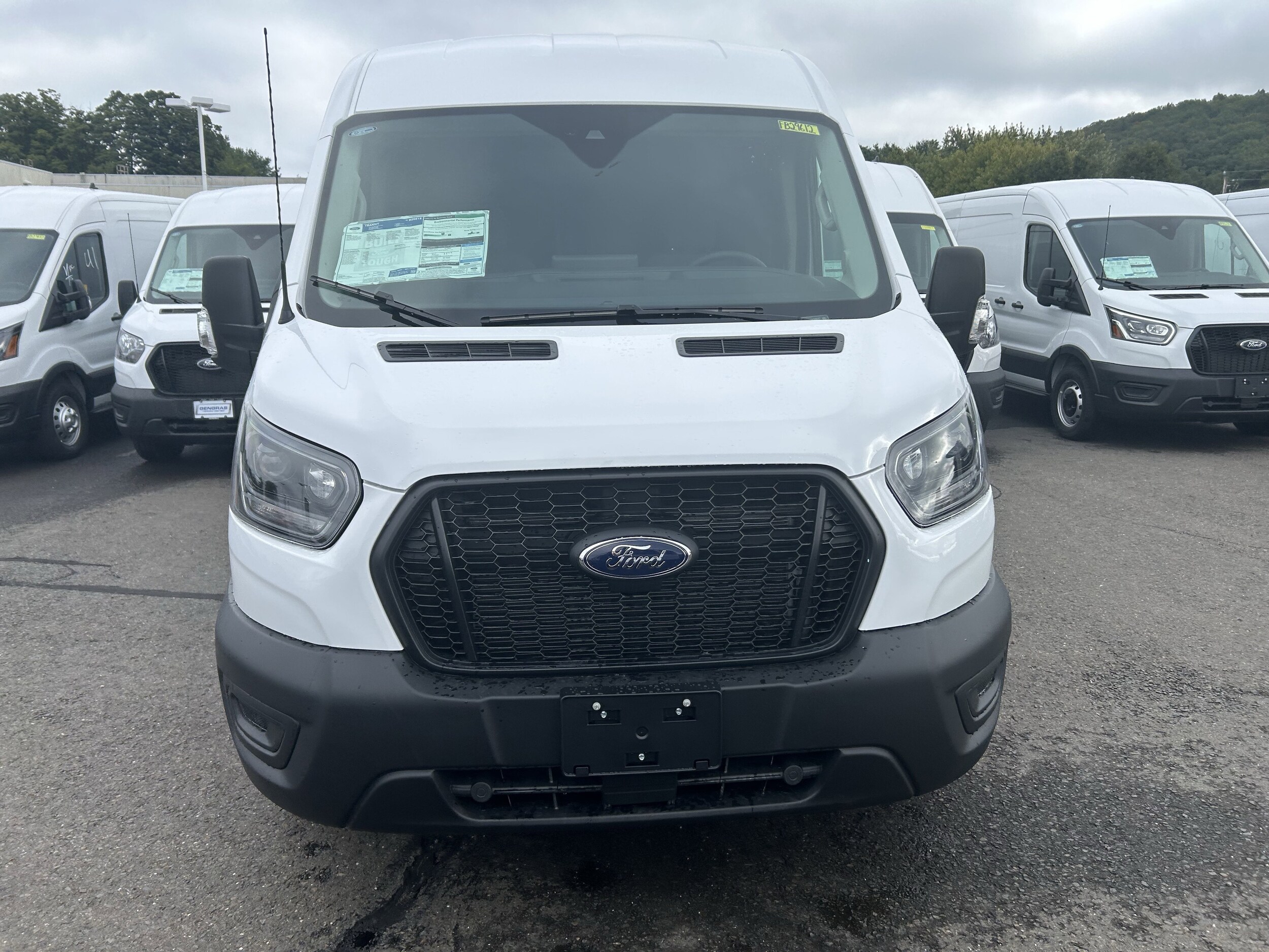 2025 Ford Transit photo 3
