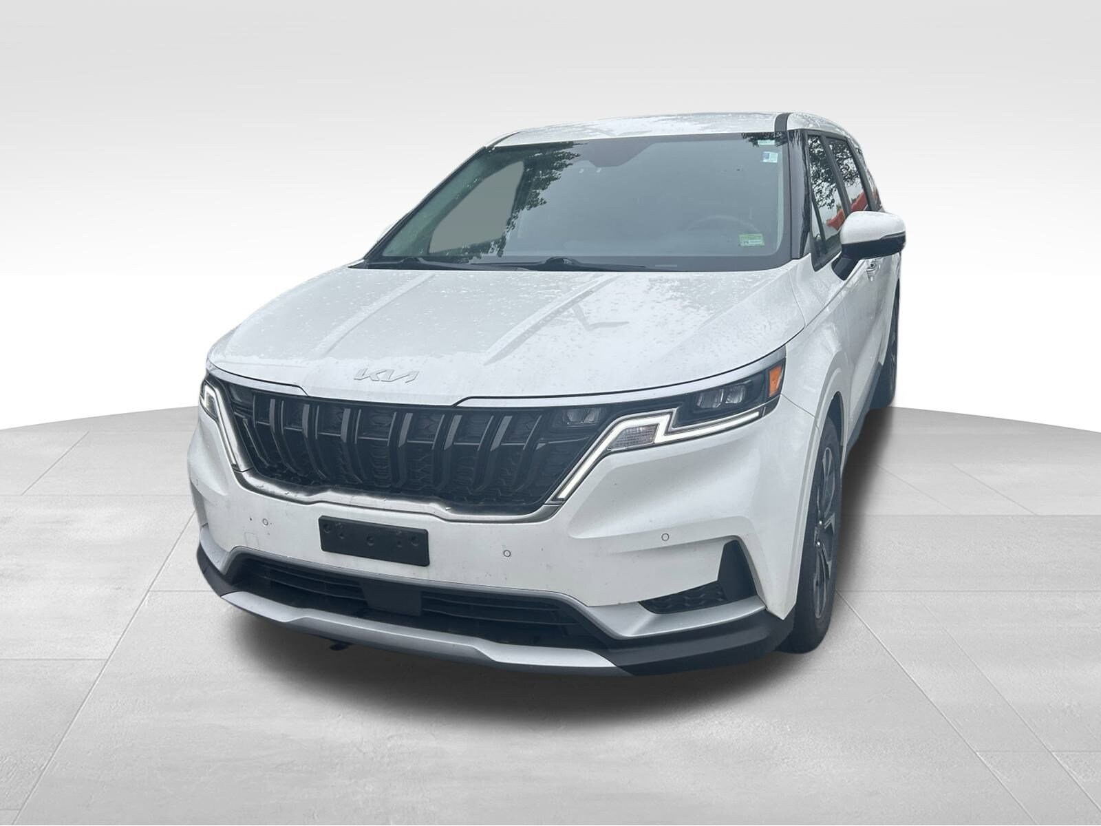 2023 Kia Carnival EX photo 4