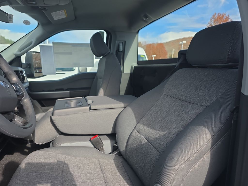2026 Ford F-350 Super Duty XL - Photo 27