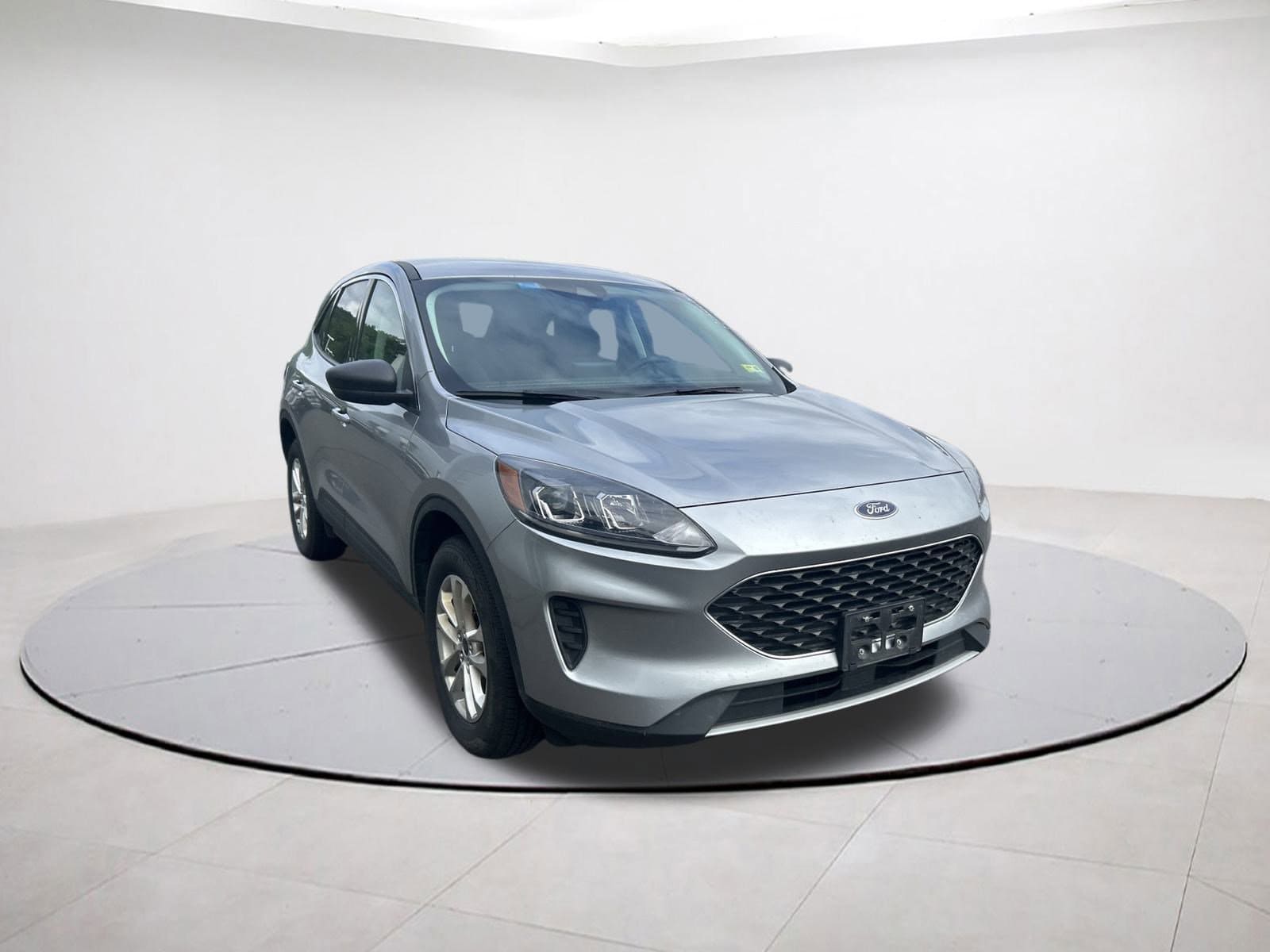 Used 2022 Ford Escape SE with VIN 1FMCU9G68NUA58322 for sale in Plainville, CT