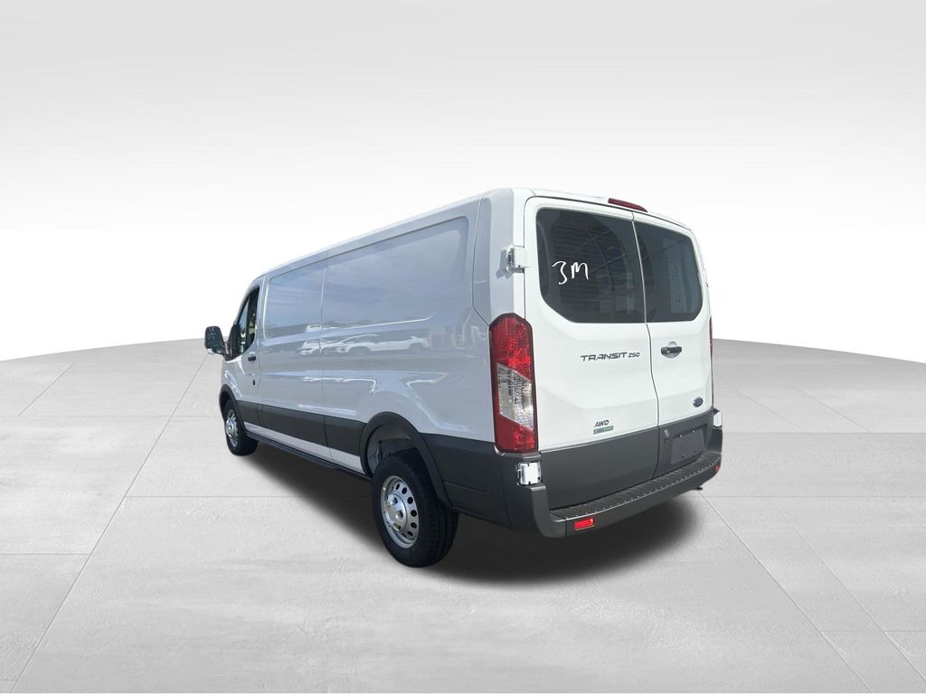 2025 Ford Transit Van Base - Photo 10