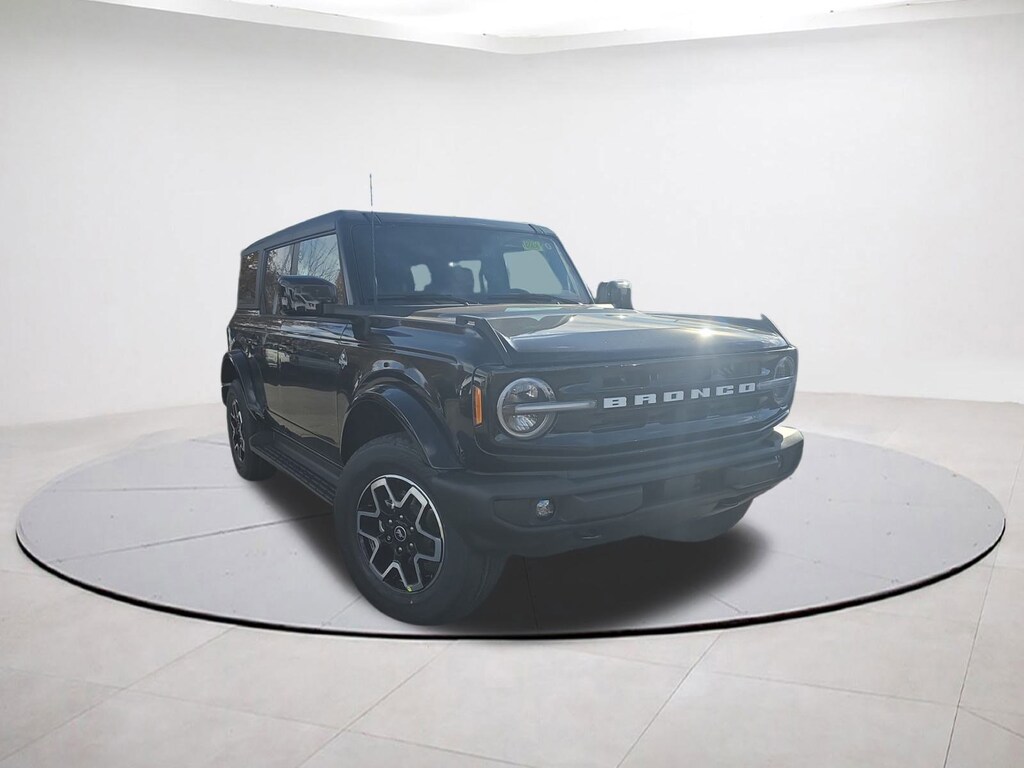 New 2025 Ford Bronco Outer Banks SUV