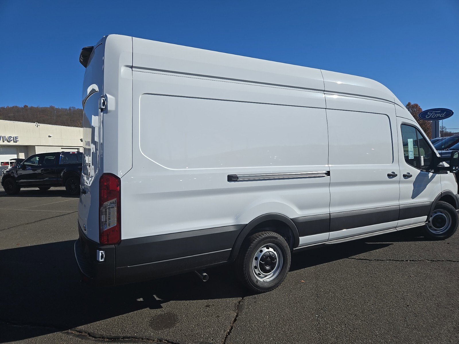 2024 Ford Transit photo 3