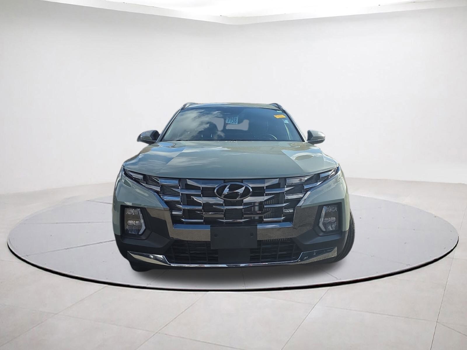 2024 Hyundai Santa Cruz Limited photo 2