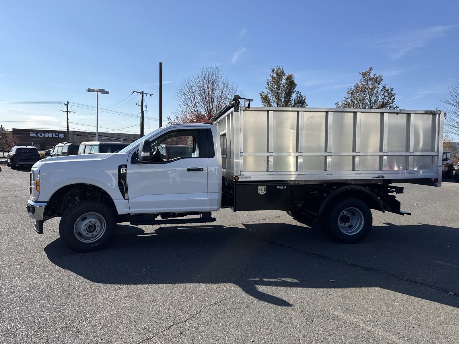 2024 Ford F-350 XL photo 4
