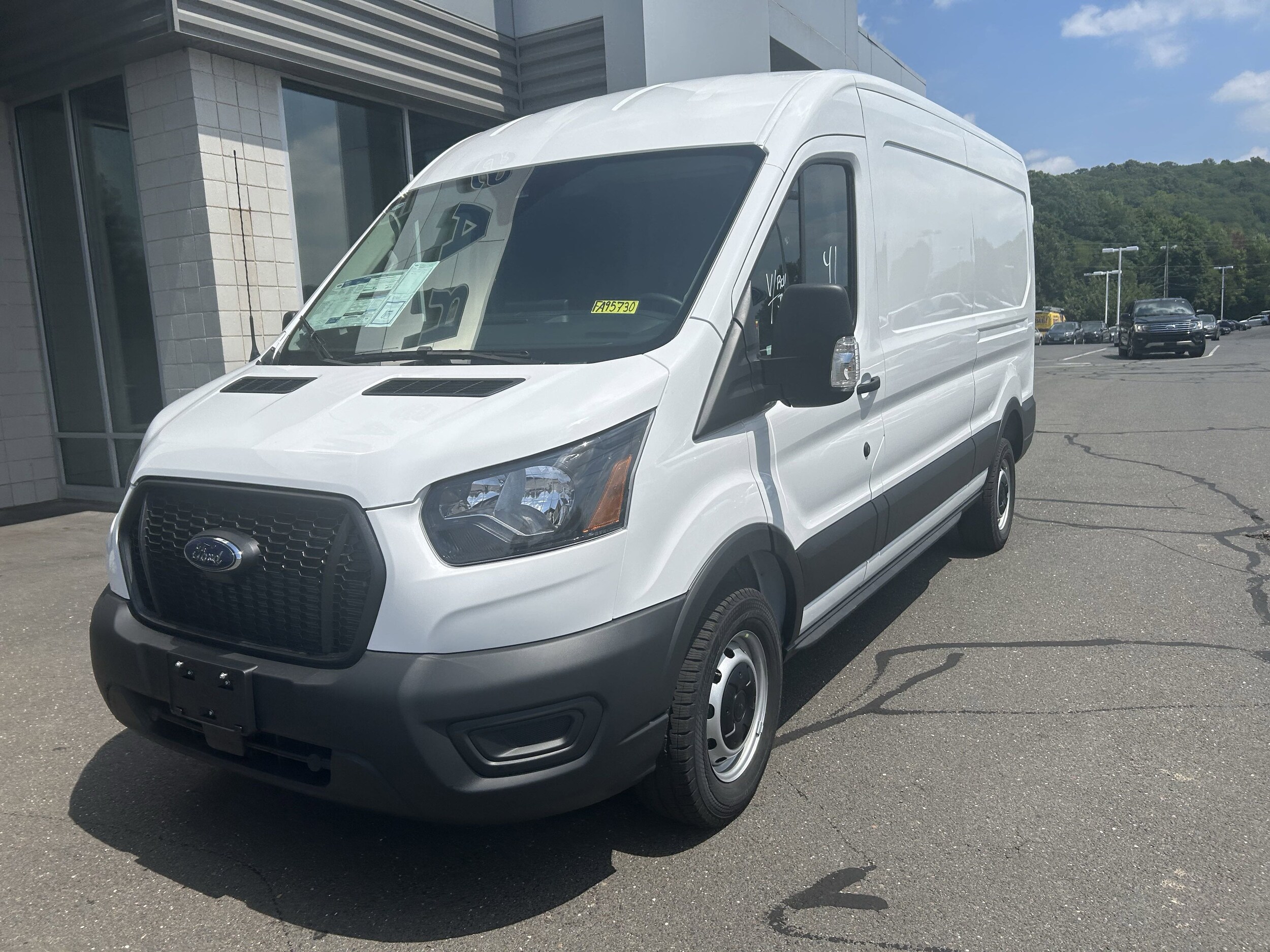 2025 Ford Transit photo 3