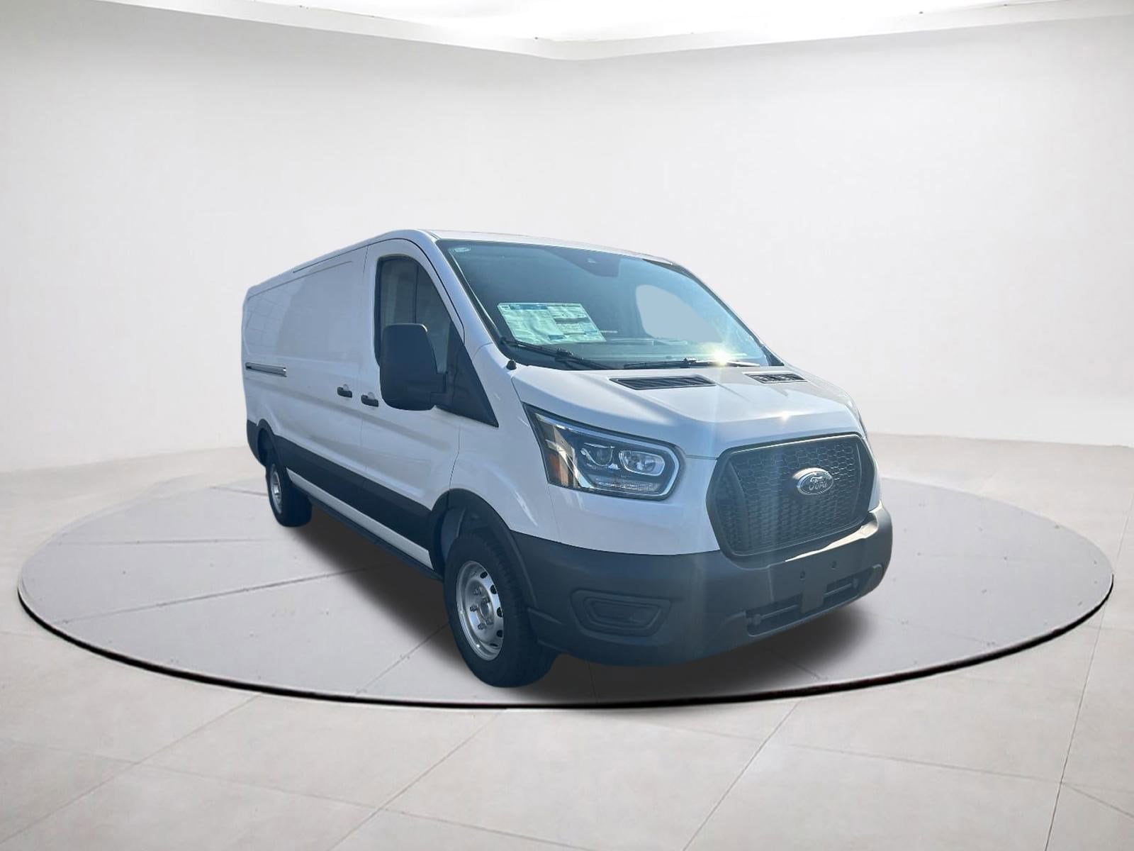 2025 Ford Transit Van Base's photo
