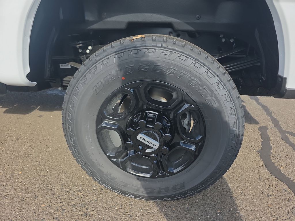 2026 Ford F-350 Super Duty XL - Photo 14