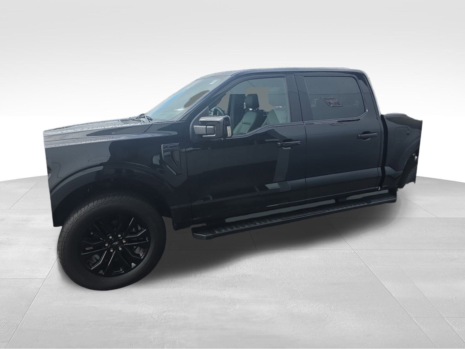 2025 Ford F-150 Lariat photo 4