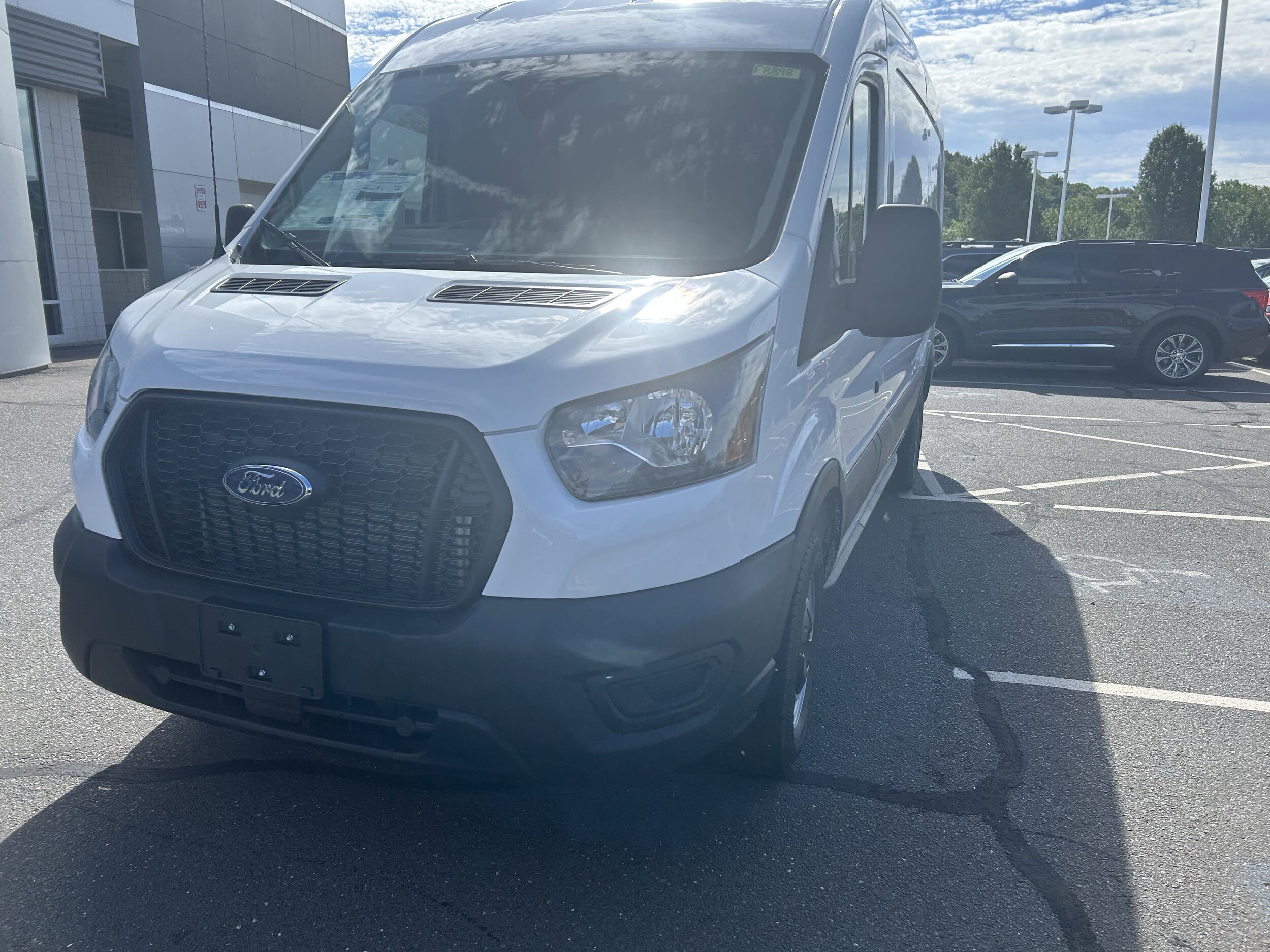 2025 Ford Transit photo 4