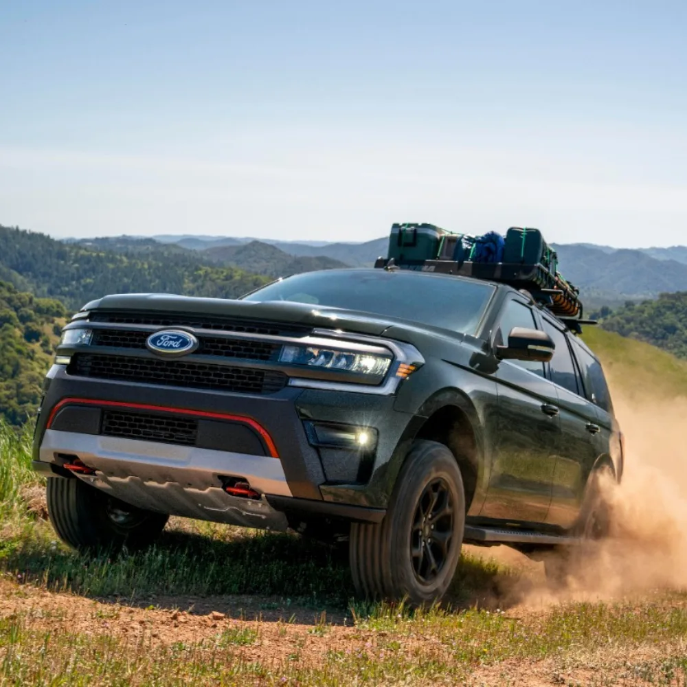 A%20Closer%20Look%20at%20the%20Advanced%20Features%20of%20the%202025%20Ford%20Expedition%20at%20Gengras%20Ford.webp