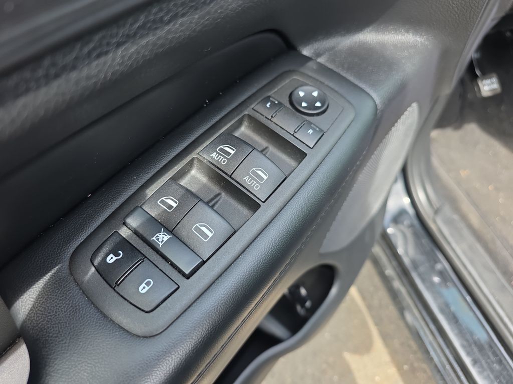 2022 Jeep Grand Cherokee WK Laredo X - Photo 21