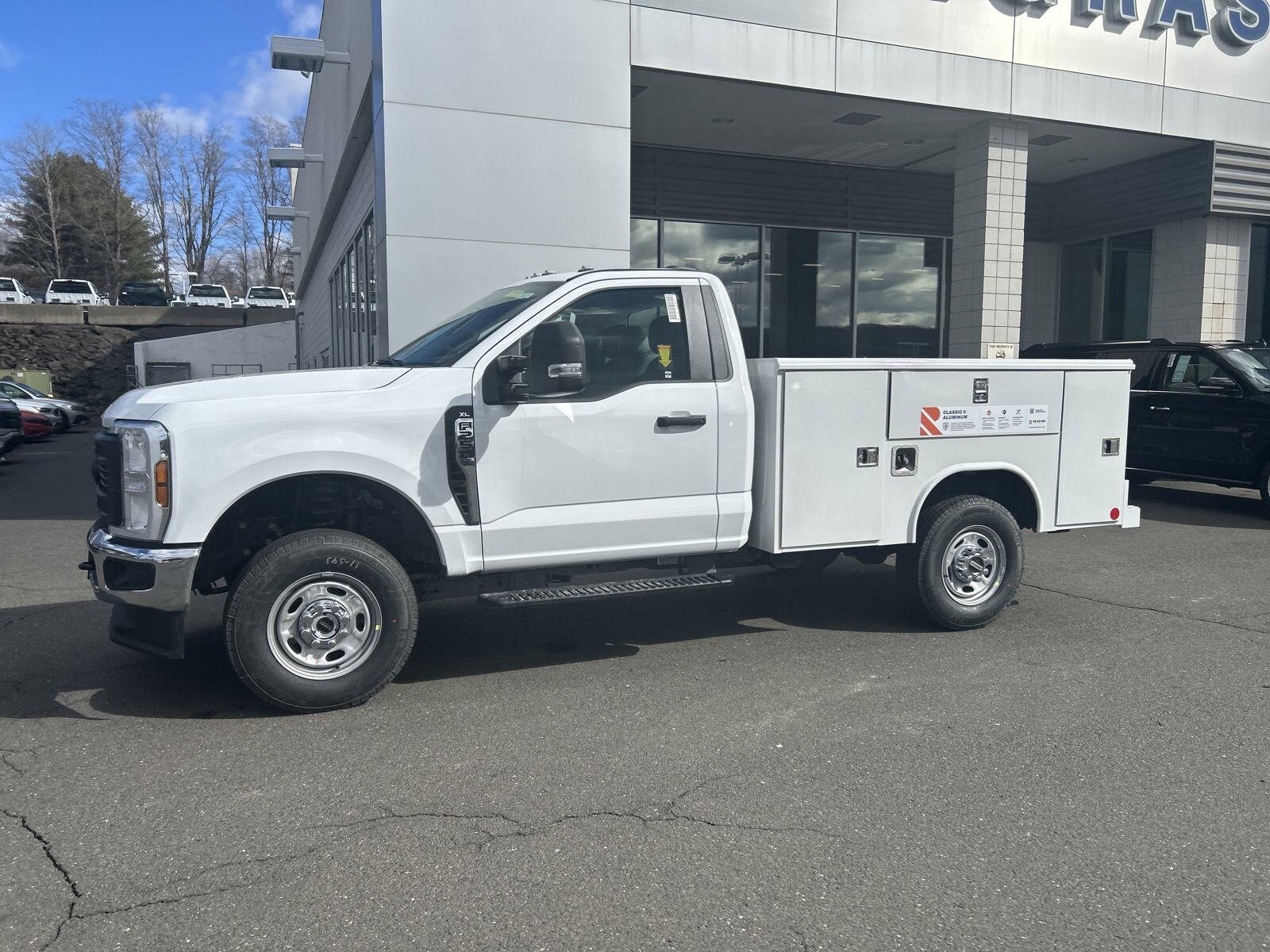 2024 Ford F-250 XL photo 3
