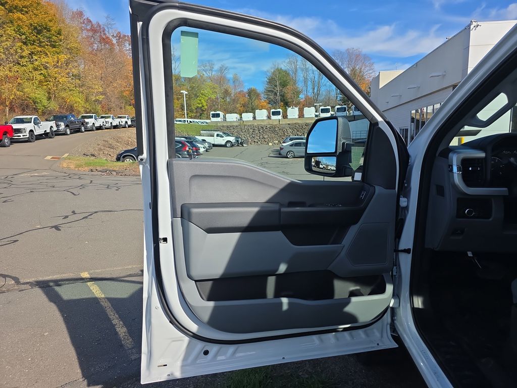 2026 Ford F-350 Super Duty XL - Photo 18